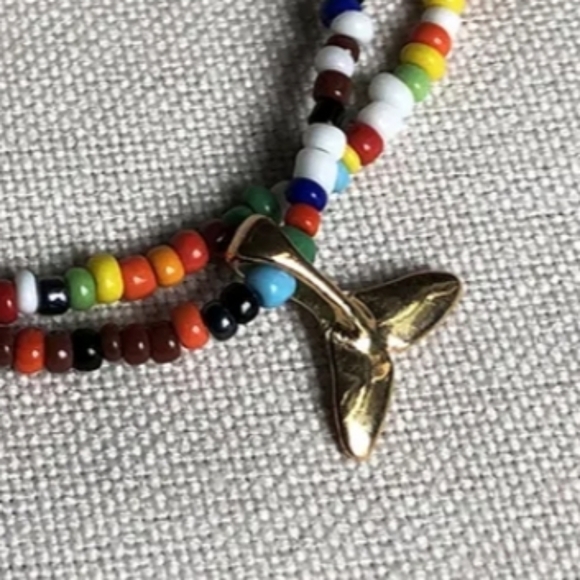 𝅺FISHTAIL Pendant Beaded Necklace - Picture 4 of 4